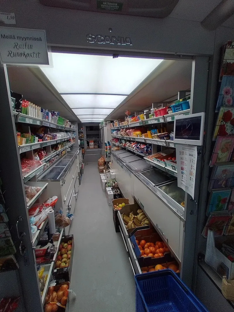 Stores Are Designed to Empty Your Wallet: Here's How to Walk Out With What You Actually Came For